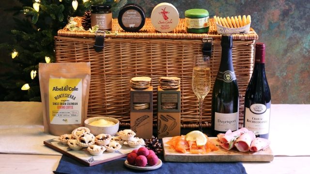 Unwrap the Joy: A Guide to Christmas Hampers and Gift Sets