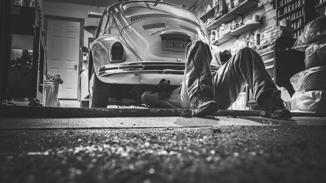 Common Garage Door Problems Imagine coming