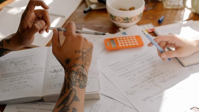 Understanding the Role of Science Tutoring Specialists