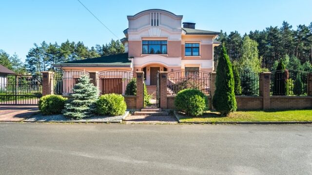 Understanding Real Estate Market Trends