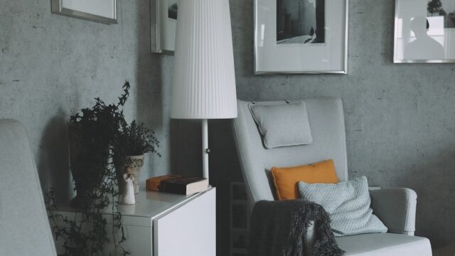 Creative DIY Projects for Personalizing Home Decor