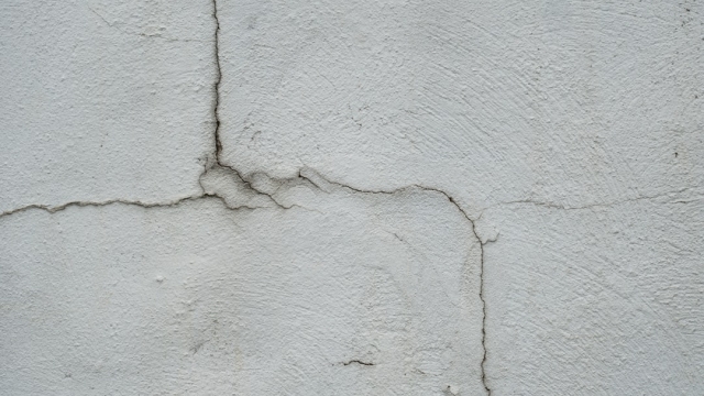 Types of Durable Pool Deck Materials