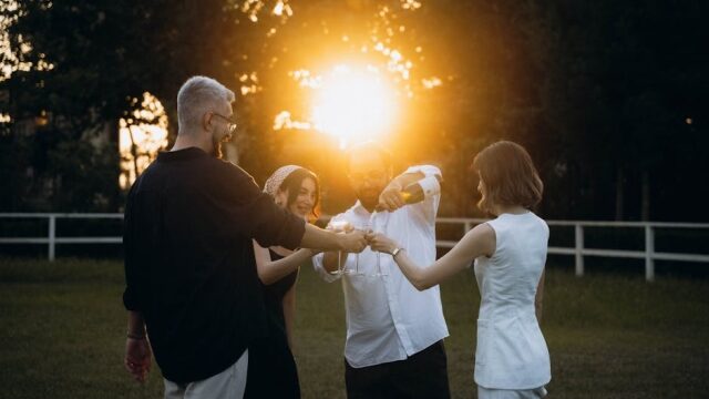 What to Expect in a Beach Picnic Package