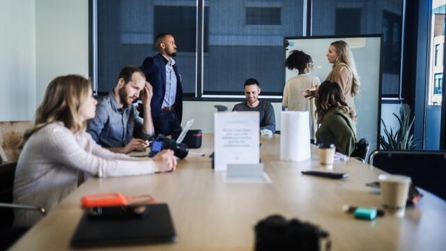How Custom Software Becomes Your Competitive Advantage